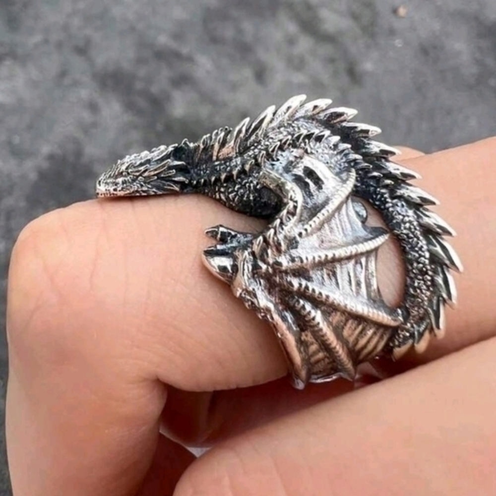 ANTHROPOLOGIE SILVER ALLOY ADJUSTABLE PET DRAGON RING